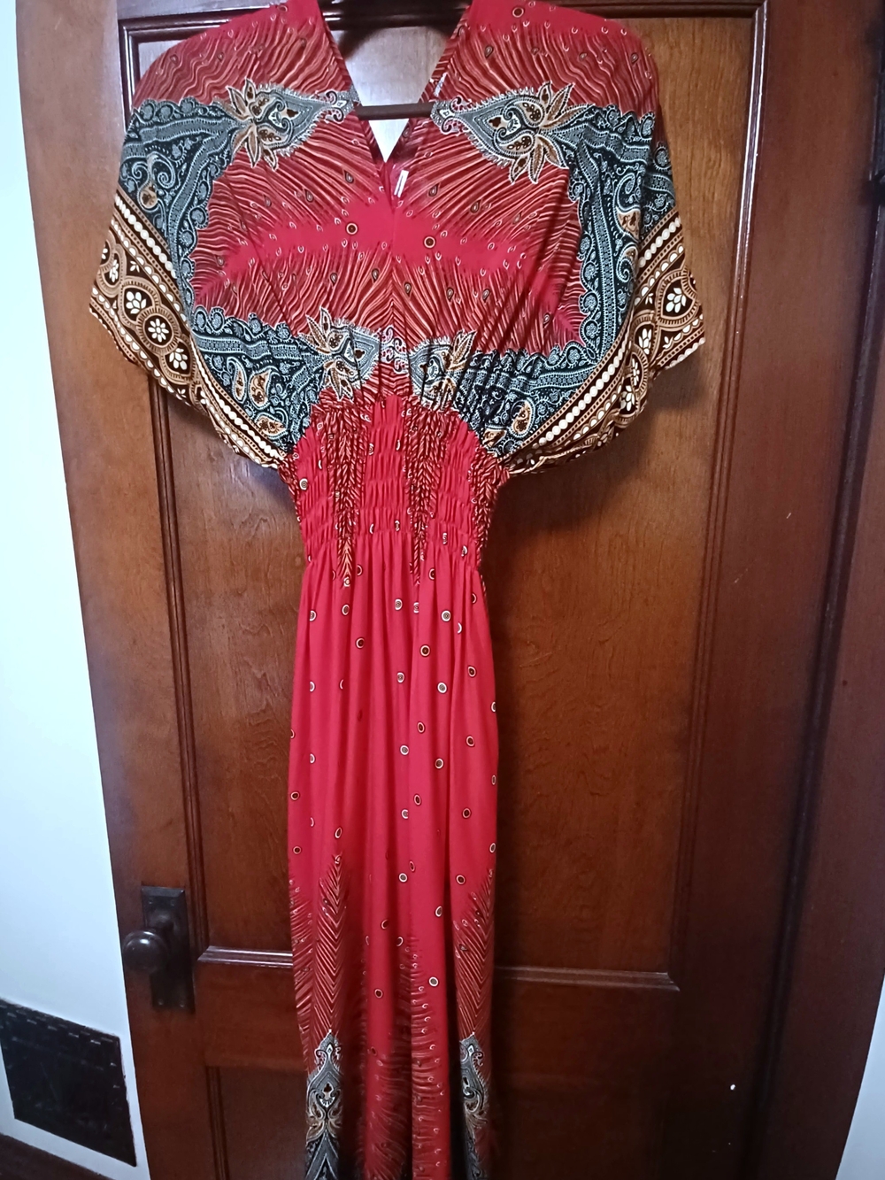 RED BOHO MAXI DRESS w/PAISLEY PRINT & SMOCKED WAIST-(NWOT)